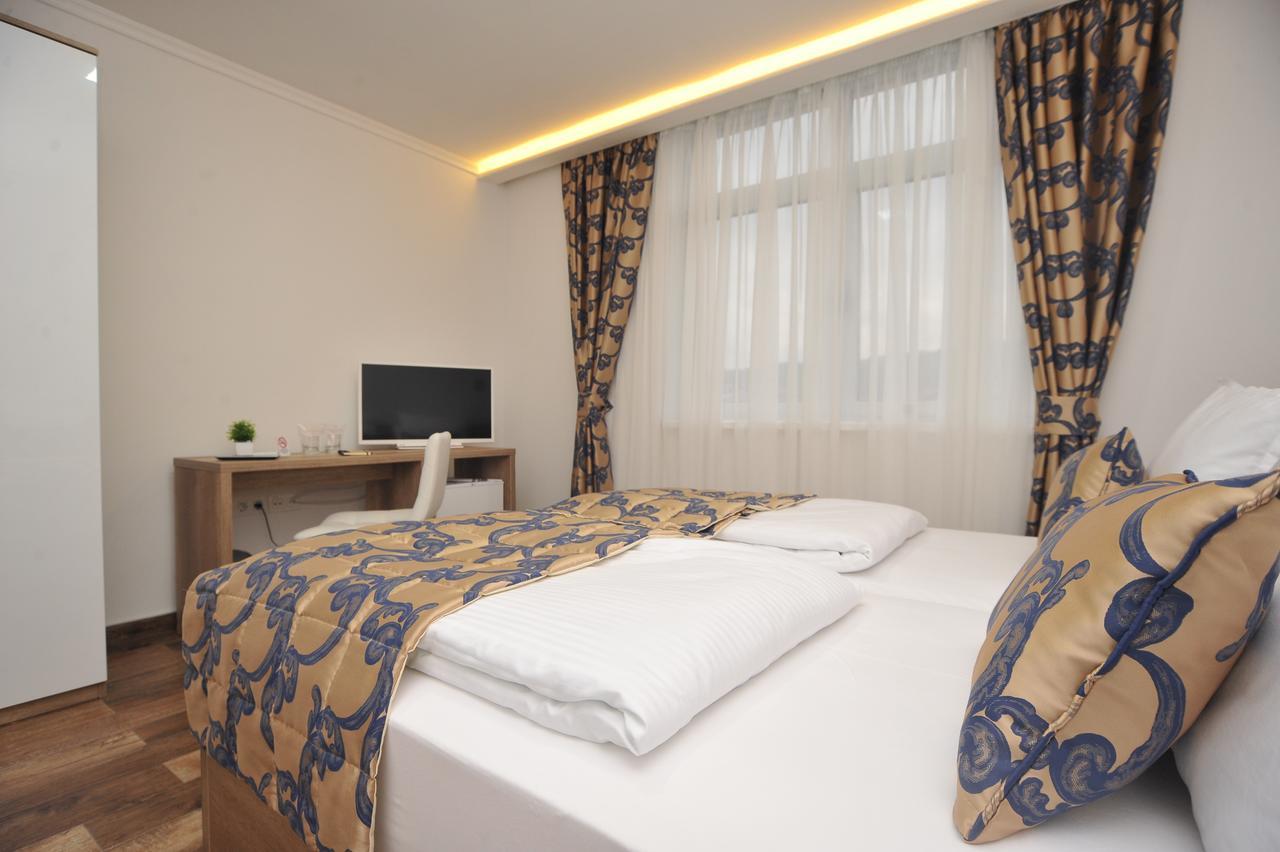 Motel As Hadzici ภายนอก รูปภาพ
